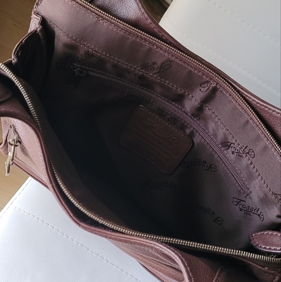 Fossil Leather Crossbody/Sholder Bag ❤️ - Picture 8 of 12